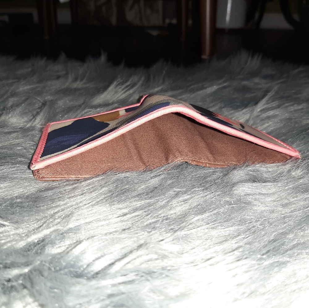 Fossil Small Wallet - Picture 5 of 6